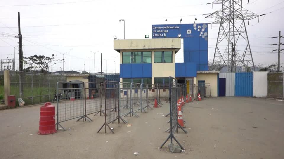 Video: Ecuador: Mutmaßliche Mörder von Präsidentschaftskandidat im Gefängnis getötet