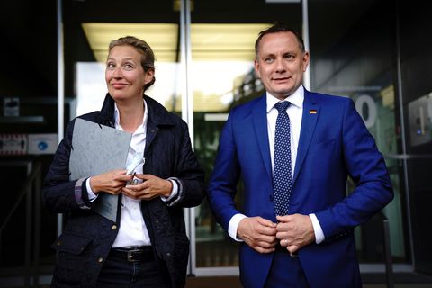 Alice Weidel und Tino Chrupalla, die Partei-Vorsitzenden der AFD sorgen selbst intern für Kritik an ihrer Führung