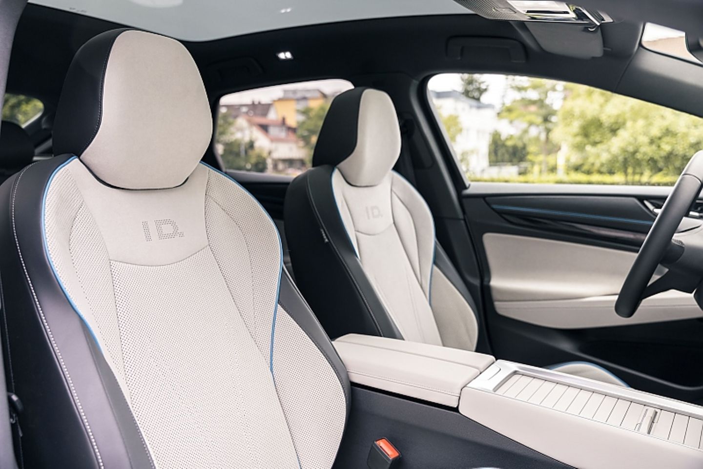 VW ID7 - German Car of the Year 2024
