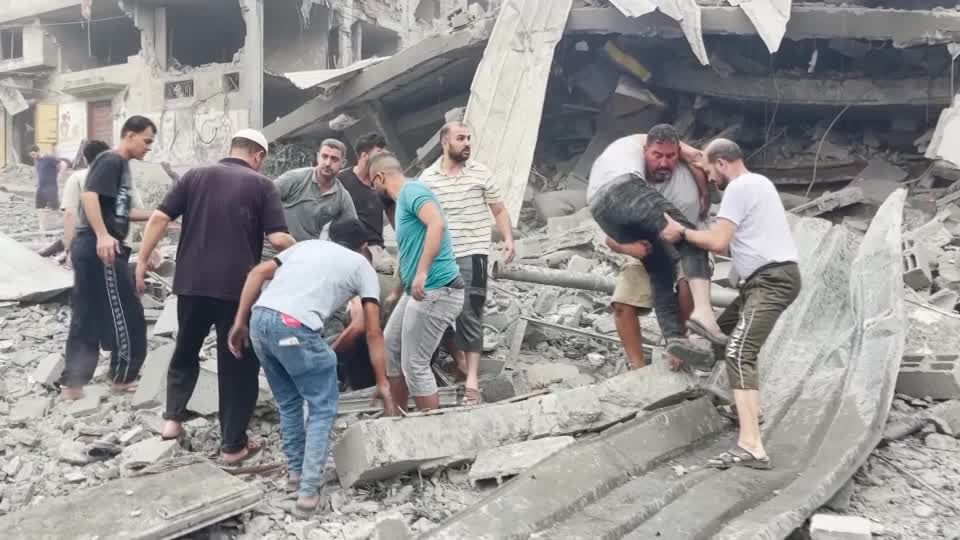 Video: Reaktion auf Hamas-Angriff: Viele Tote im Gazastreifen Video: Reaktion auf Hamas-Angriff: Viele Tote im Gazastreifen