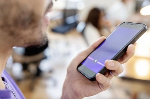 Gefahren durch KI: Der neue Enkeltrick mit künstlicher Intelligenz: So bedrohlich ist der Stimmklon als Betrugsmasche