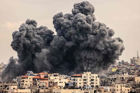 Auch am Montag bombadierte die israelische Luftwaffe den Gaza-Streifen unaufhörlich