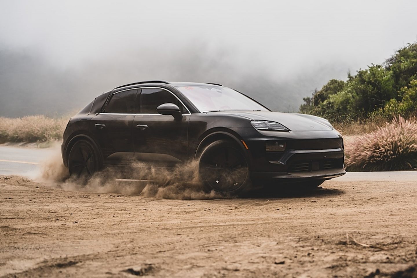Porsche Macan E 2024