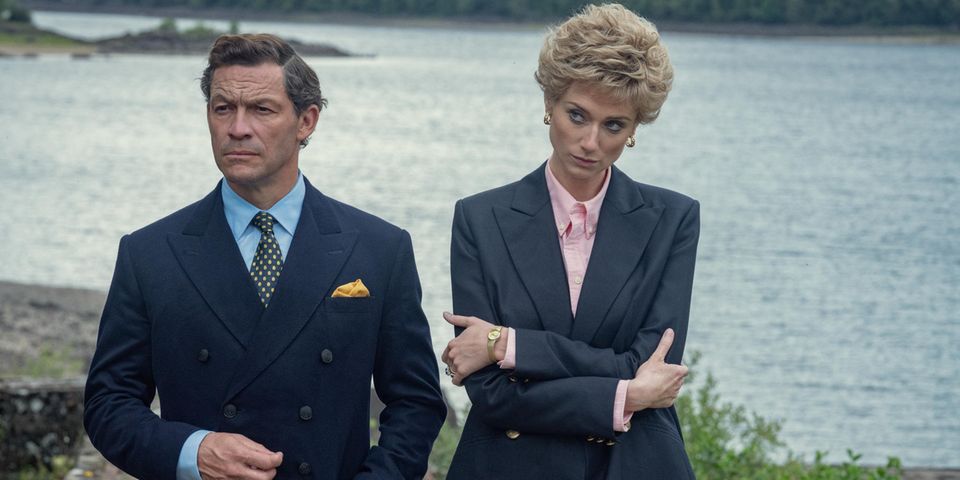 Dominic West als Prinz Charles und Elizabeth Debicki als Lady Diana Dominic West als Prinz Charles und Elizabeth Debicki als Lady Diana