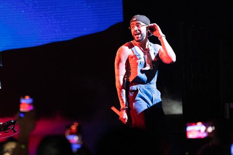 Bad Bunny tritt bei den Latin Billboard Music Awards 2023 an der University of Miami auf