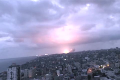 Video: Israelische Armee setzt Angriffe auf Gazastreifen fort