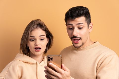 Hassen viele Männer heimlich ihre Partnerinnen? (Symbolbild)