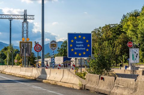 Flüchtlinge in Deutschland: Die deutsche Grenze von Bayern