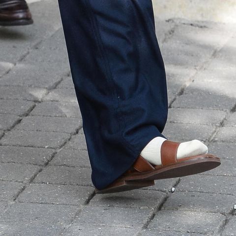 Ledersandalen mit Socken