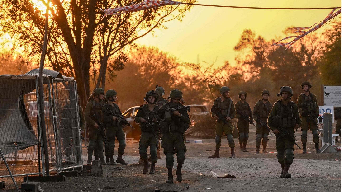 Israelische Soldaten auf Patrouille in der Nähe des Gaza-Streifens