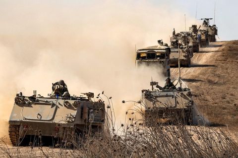 Israelische Panzer an der Grenze zum Gazastreifen