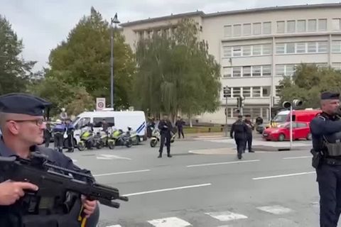 Eine Festnahme: Lehrkraft bei Messerangriff in Frankreich getötet – Anti-Terror-Ermittlungen laufen