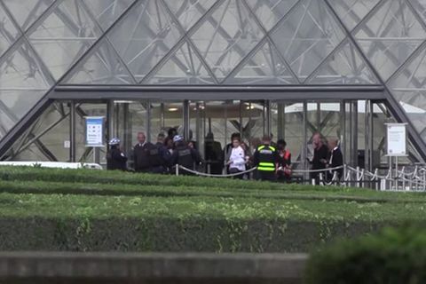 Video: Louvre-Museum und Schloss Versailles: Entwarnung nach Bombendrohungen