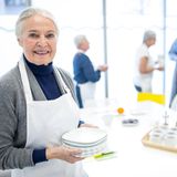 Vom ehrenamtlichen Engagement im Alter zeigten sich die Befragten weniger begeistert. Elf Prozent konnten es sich vorstellen, auf diese Weise für das Gemeinwohl aktiv zu werden.