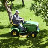 Zu einem Teilzeitjob im Rentenalter tendierten laut der Erhebung 38 Prozent der Befragten ohne Hochschulabschluss und 48 Prozent der Akademiker. Bei einem Senioren-Minijob zeigte sich die entgegengesetzte Tendenz: 48 Prozent versus 33 Prozent.