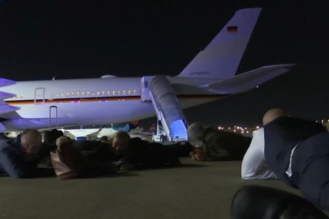 Raketenalarm in Israel: Scholz-Delegation muss Flugzeug verlassen