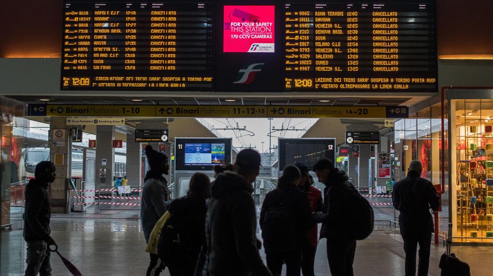 Betroffen ist auch der Flughafen von Nizza im Süden Frankreichs