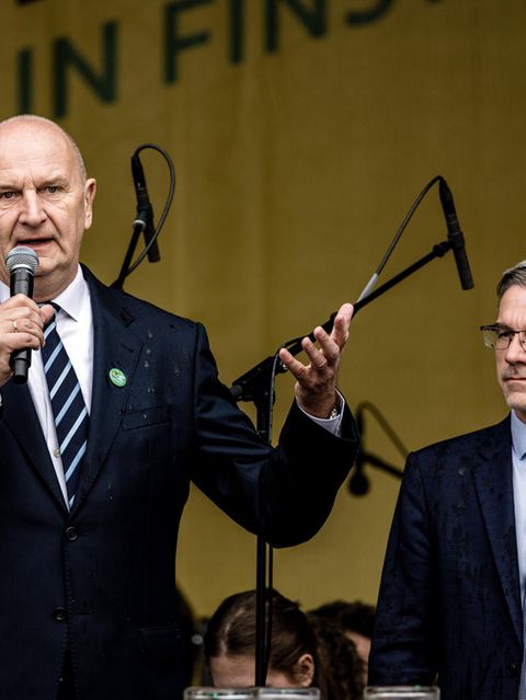 Ministerpräsident Woidke spricht auf dem Brandenburg-Tag