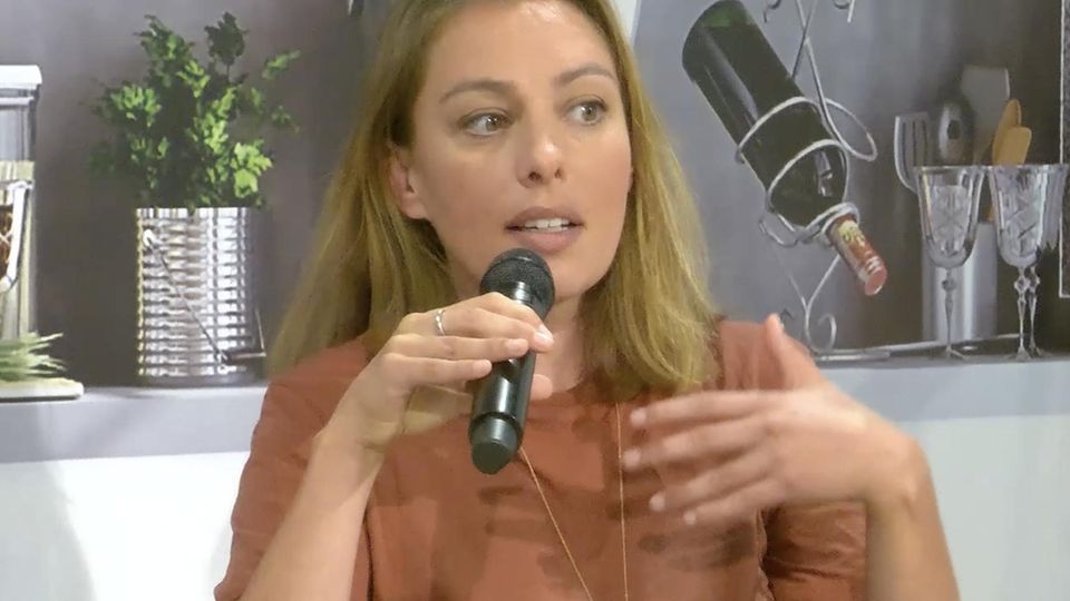 Autorin Joana Osman plädiert für mehr Menschlichkeit im Nahost-Konflikt Autorin Joana Osman plädiert für mehr Menschlichkeit im Nahost-Konflikt