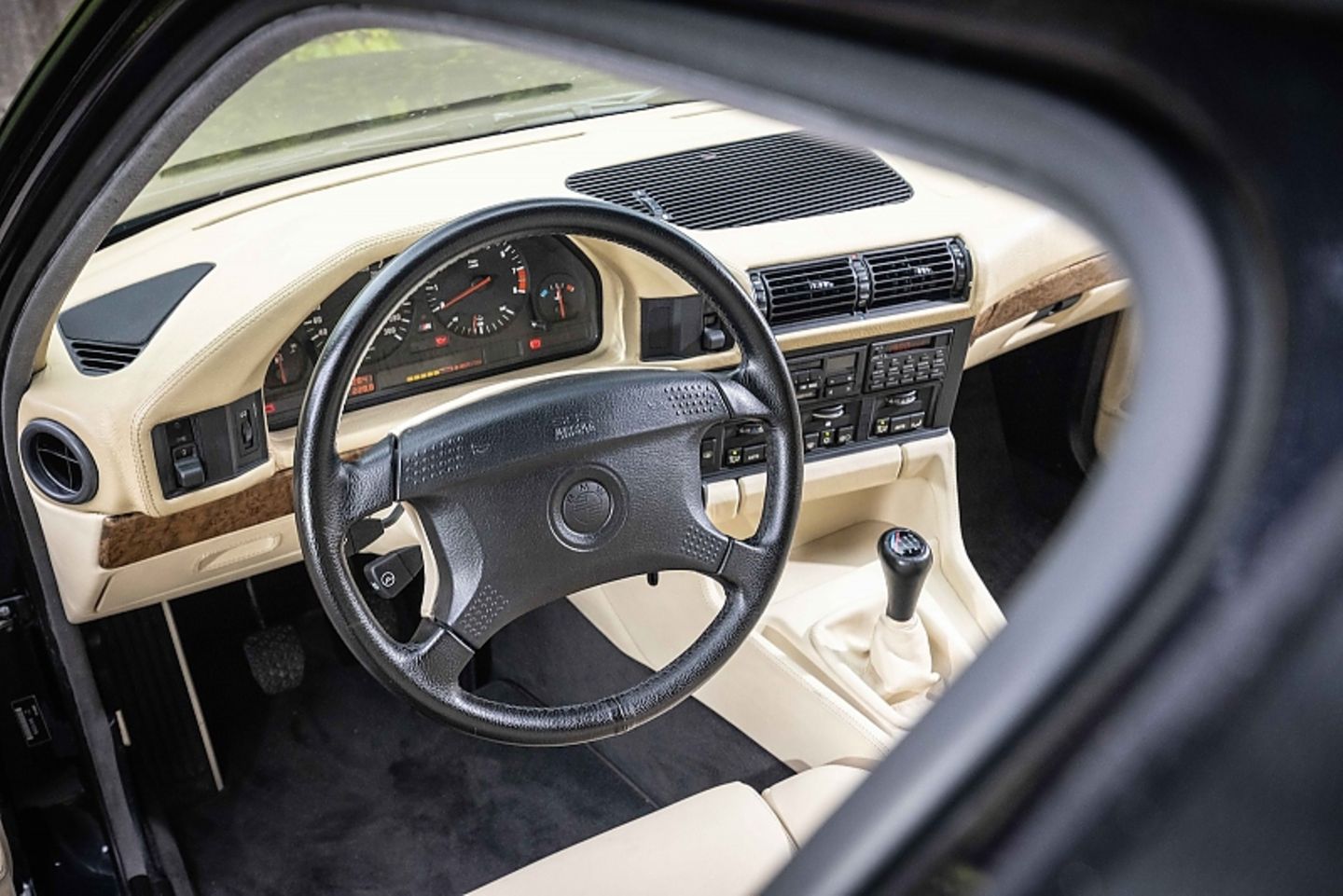 BMW M5 Touring E34