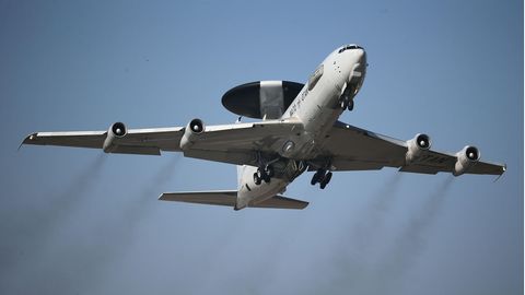 Ein Aufklärungsflugzeug vom Typ Awacs der Nato