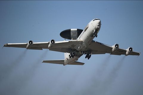 Ein Aufklärungsflugzeug vom Typ Awacs der Nato