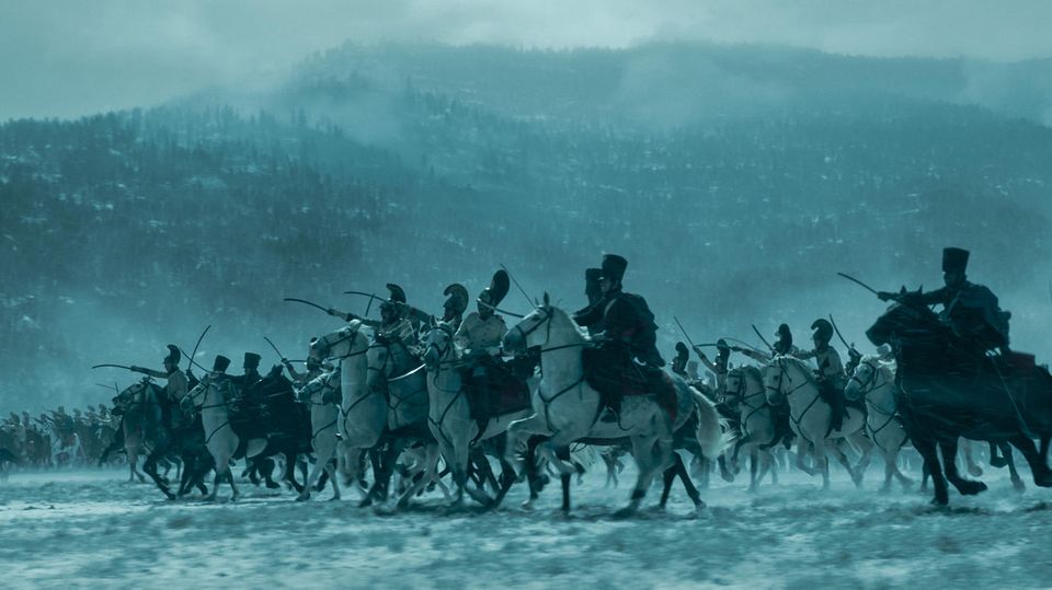 Im neuen Trailer sieht man Napoleon bei der Schlacht von Austerlitz.