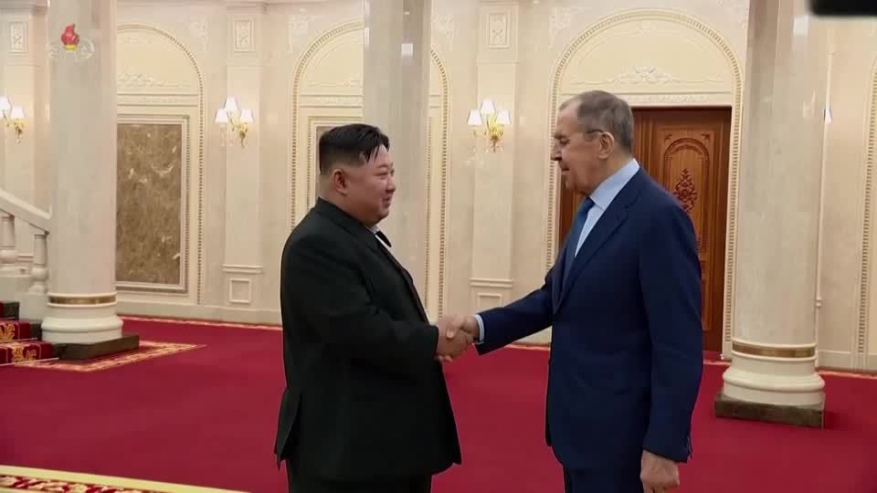 Video: Nordkorea und Russland üben Schulterschluss Video: Nordkorea und Russland üben Schulterschluss