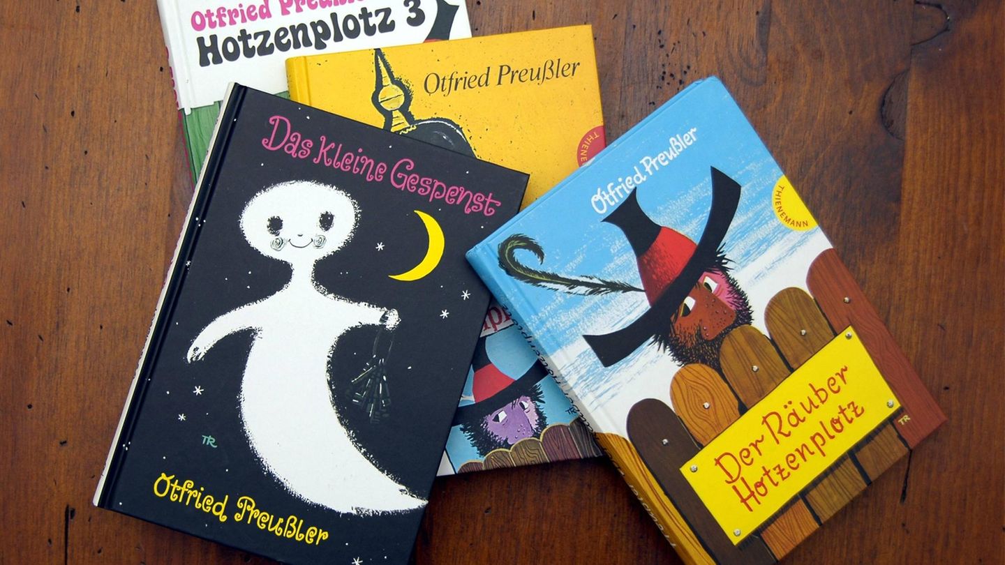 Bücher mit buntem Cover von Otfried Preußler