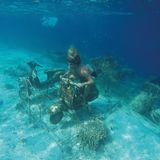 "Aquaplaning auf ganz neuem Niveau", schreibt Nick Martin zu diesem Schnappschuss aus Indonesien