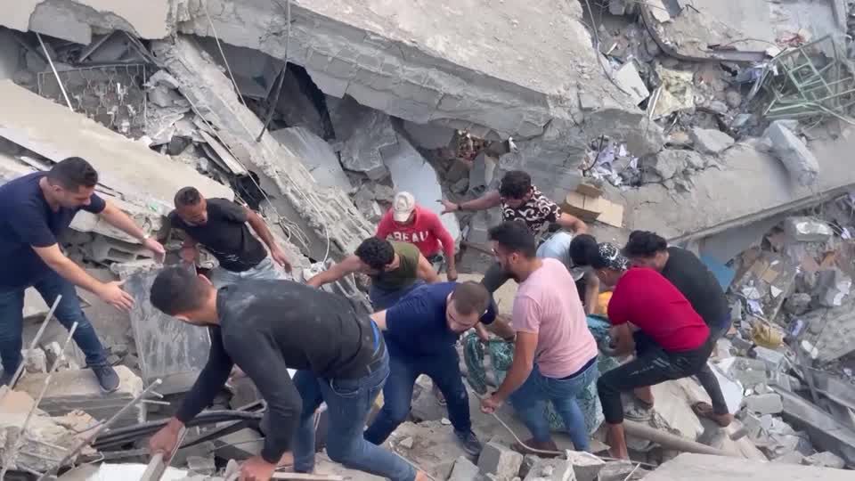 Video: Orthodoxe Kirche in Gaza getroffen - Hamas meldet Tote