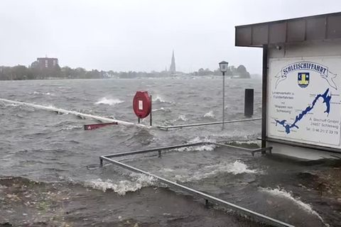 Video: Sturmflut an der Ostsee