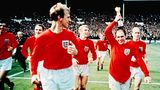 1966: Bobby Charlton gewinnt mit England den Weltmeistertitel