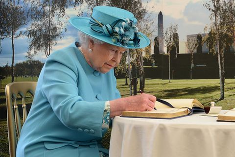 Queen Elizabeth II. schreibt