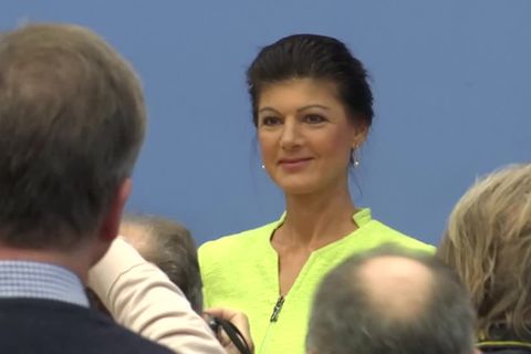 Video: Wagenknecht präsentiert Pläne für eigene Partei