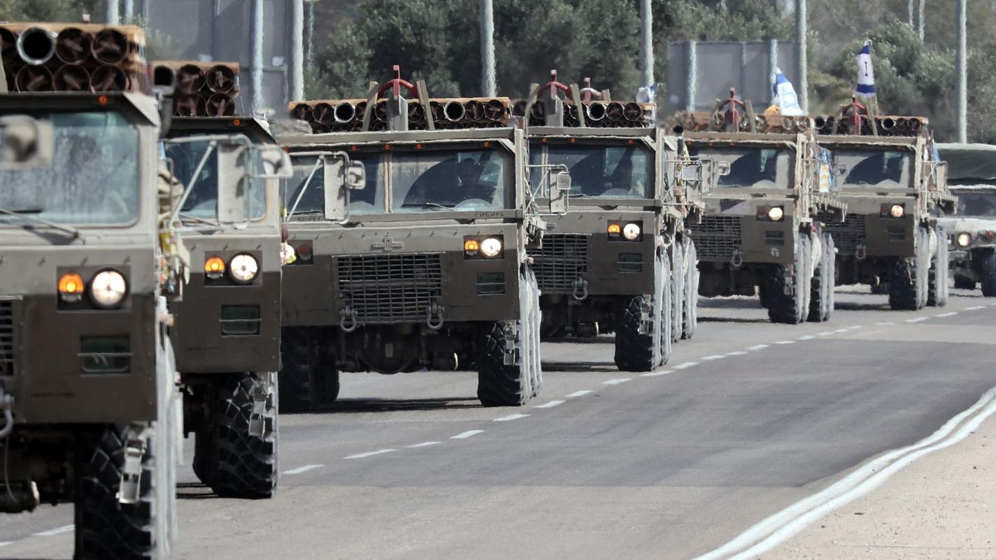Convoy israelischer Panzer Convoy israelischer Panzer