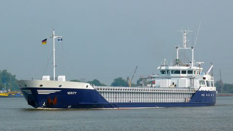 Der Frachter "Verity" vor Kiel