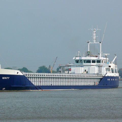 Der Frachter "Verity" vor Kiel