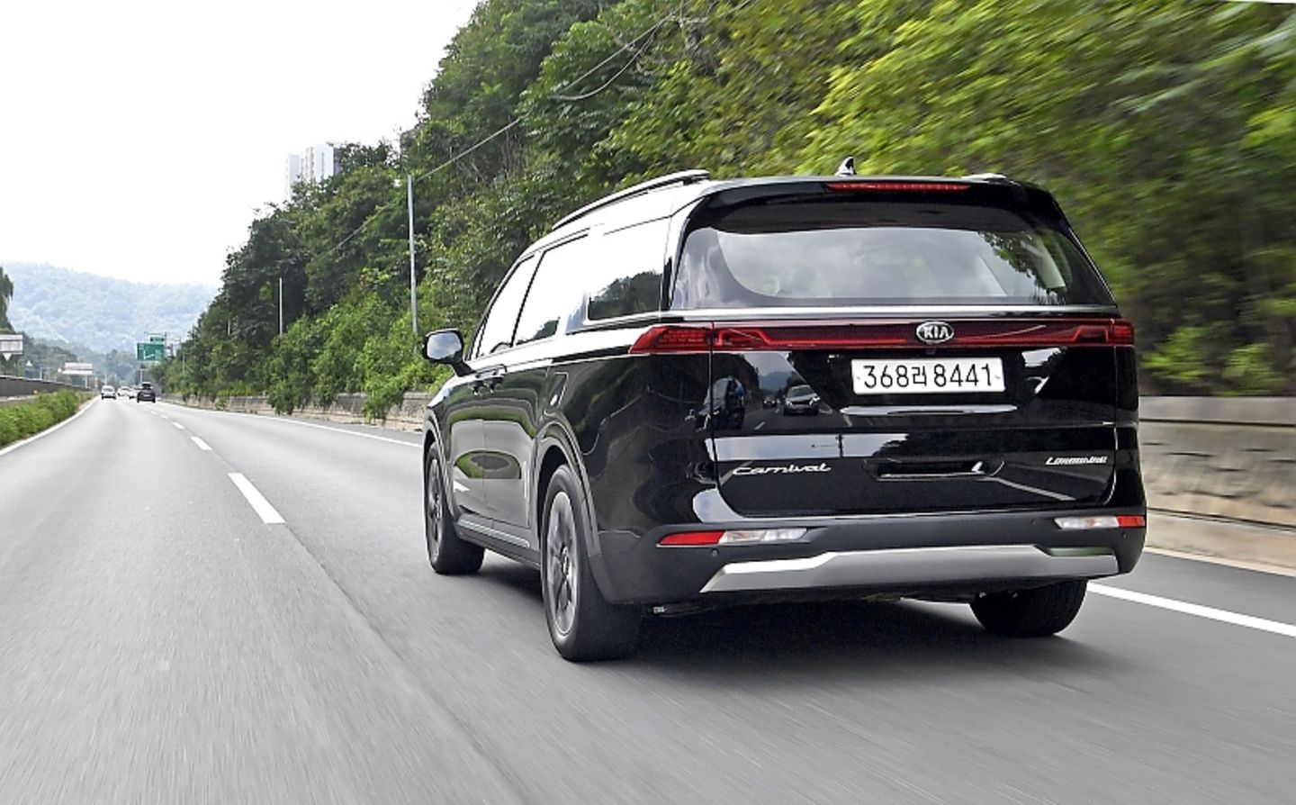 FAHRBERICHT KIA CARNIVAL 3.5 V6 STERN