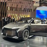 Lexus LF-ZL auf der Japan Mobility Show 2023