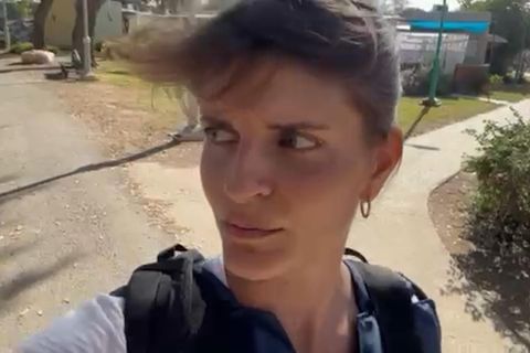 Nach Hamas Überfall: Reporterin berichtet zur Lage nahe der Grenze.