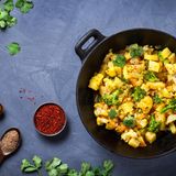 Vegane Kartoffel-Gemüse-Pfanne