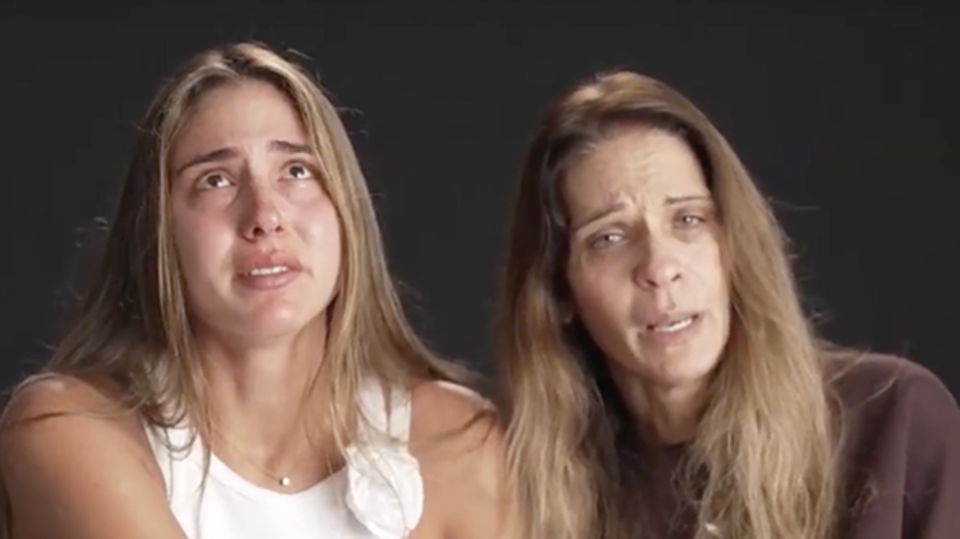 "Es ist wie ein Horrorfilm" – Angehörige der Geiseln in Gaza veröffentlichen emotionale Videostatements Die von israelischen Filmemachern ins Leben gerufene Initiative "Bring them home now" setzt sich für Betroffene der durch die Hamas entführten Geiseln ein. In Videos erzählen Angehörige zum Teil unter Tränen vom Verlust der Familienmitglieder.