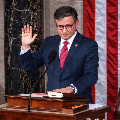 Mike Johnson wurde am Mittwoch als neuer Sprecher des US-Repräsentantenhauses eingeschworen