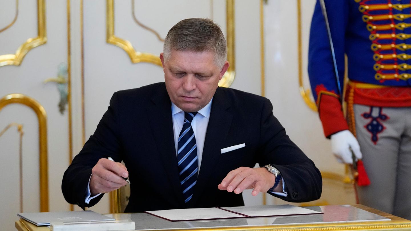 Slovakia: Government stops military aid to Ukraine