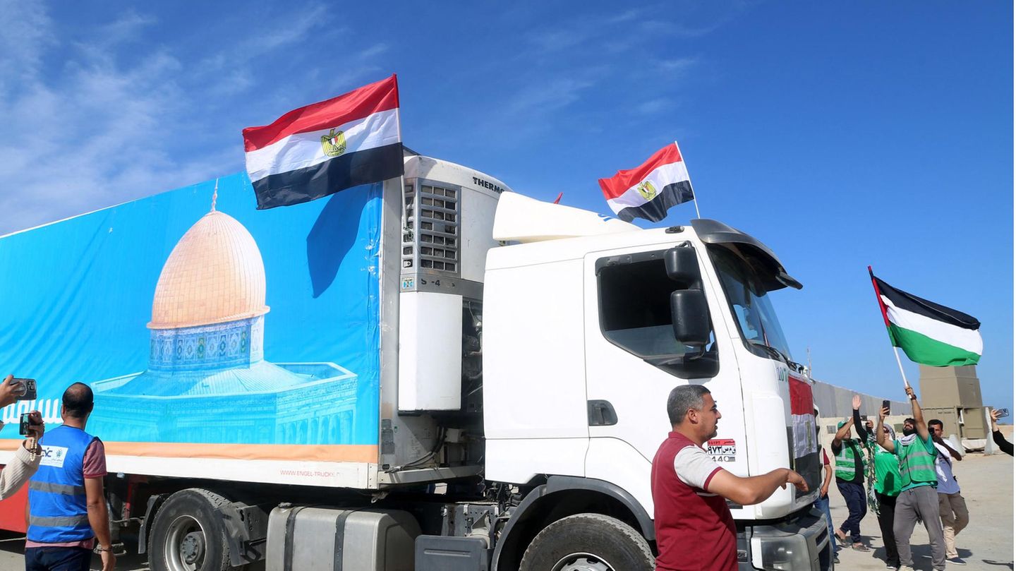 Israel: EU calls for “humanitarian corridors and breaks” in Gaza (video)