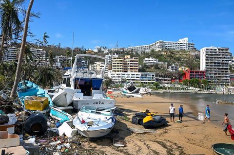 Ein Blick auf die Schäden am Strand von  Acapulco nach Hurrikan Otis