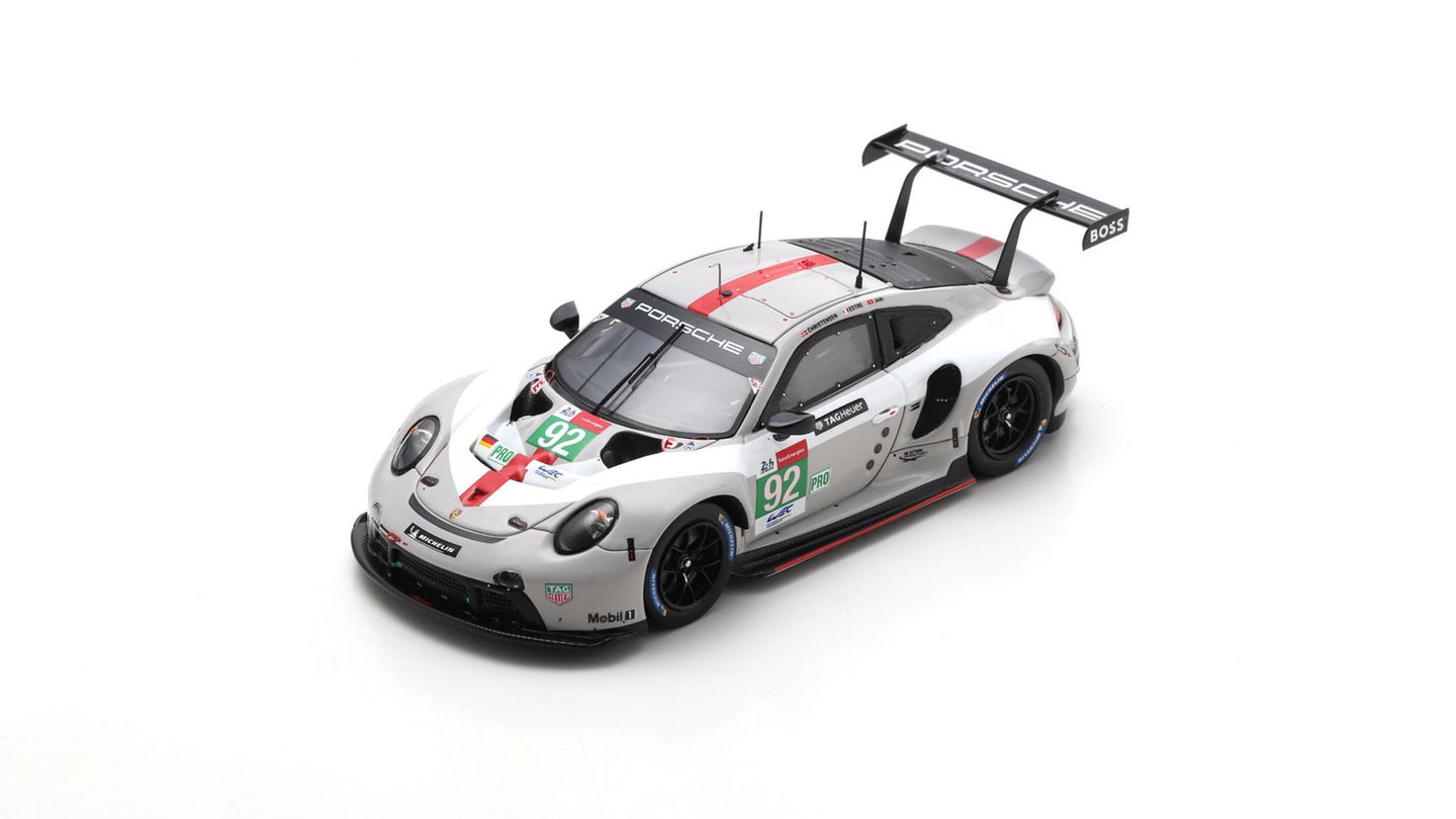 Sieger Kategorie E  Sammeln: 1:43 Großserie aktuell  `21 Porsche 911 RSR-19  Spark: 65 Euro