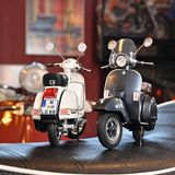 Sieger Kategorie H  Sammeln: Zweiräder  Piaggio Vespa PX  Schuco in 1:10, Preis: 79,95 Euro