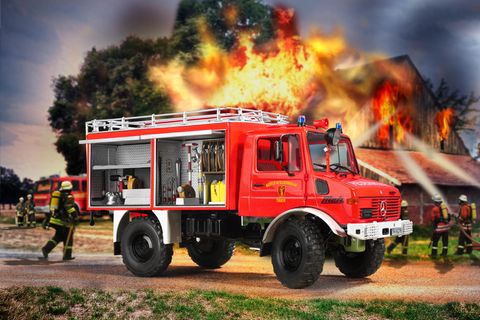 Sieger Kategorie P  Modellbau: 1:24/25 Nutzfahrzeuge  Unimog U 1300 L TLF 8/18  Revell, Preis: 54,99 Euro